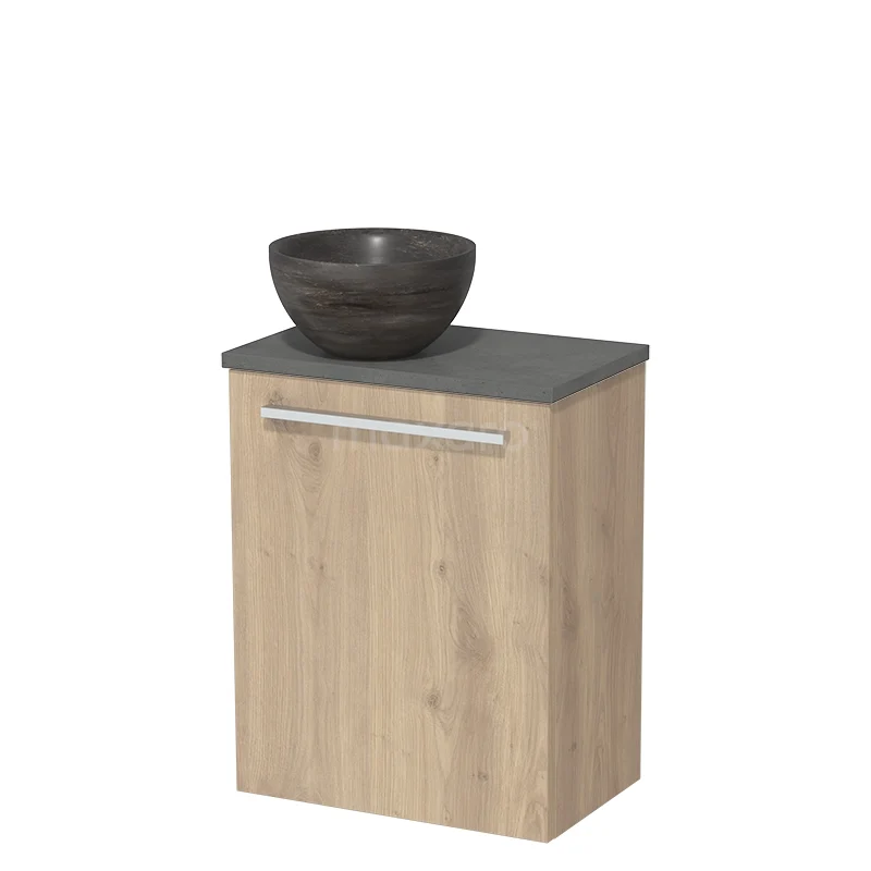 Houten badkamerkast met grijs stenen blad en donkere keramische waskom, ideaal voor een stijlvolle en compacte badkamerruimte.