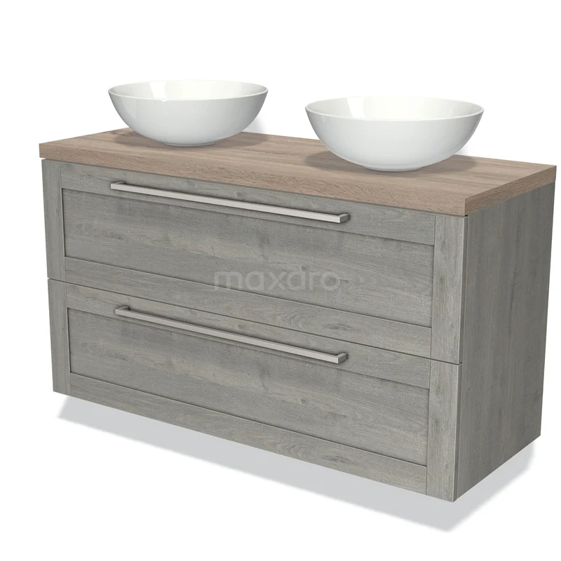 Grijze houten badkamermeubelset met twee witte wastafels, ladekast met moderne stalen grepen, geschikt voor stijlvolle badkamers.