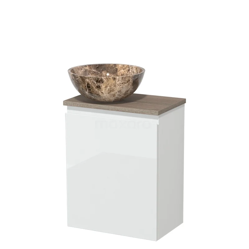 Wit badkamerkastje met een houtkleurig blad en natuurstenen waskom, ideaal voor een moderne badkamer.