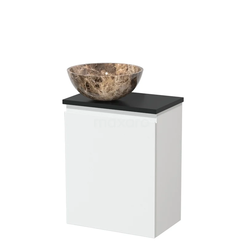 Wastafelmeubel met wit kastje, zwart blad en uniek bronskleurige waskom, ideaal voor een stijlvolle badkamerinrichting.