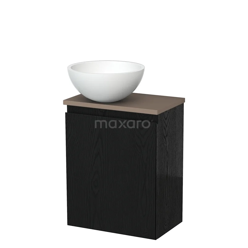 Zwarte badkamerkast met houten blad, witte ronde waskom en mat zwarte afwerking, ideaal voor moderne badkamerinrichting.